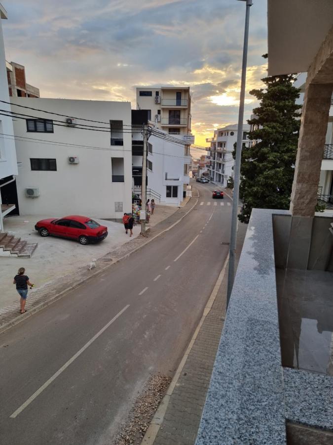 Ebra Lux Apartmani Dobra Voda Dış mekan fotoğraf