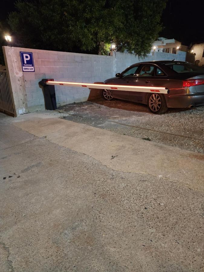 Ebra Lux Apartmani Dobra Voda Dış mekan fotoğraf